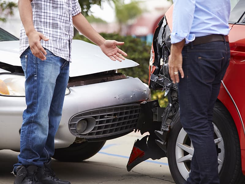 交通事故の加害者が保険に入っていない 無保険 の場合 どうしたらいい Authense法律事務所